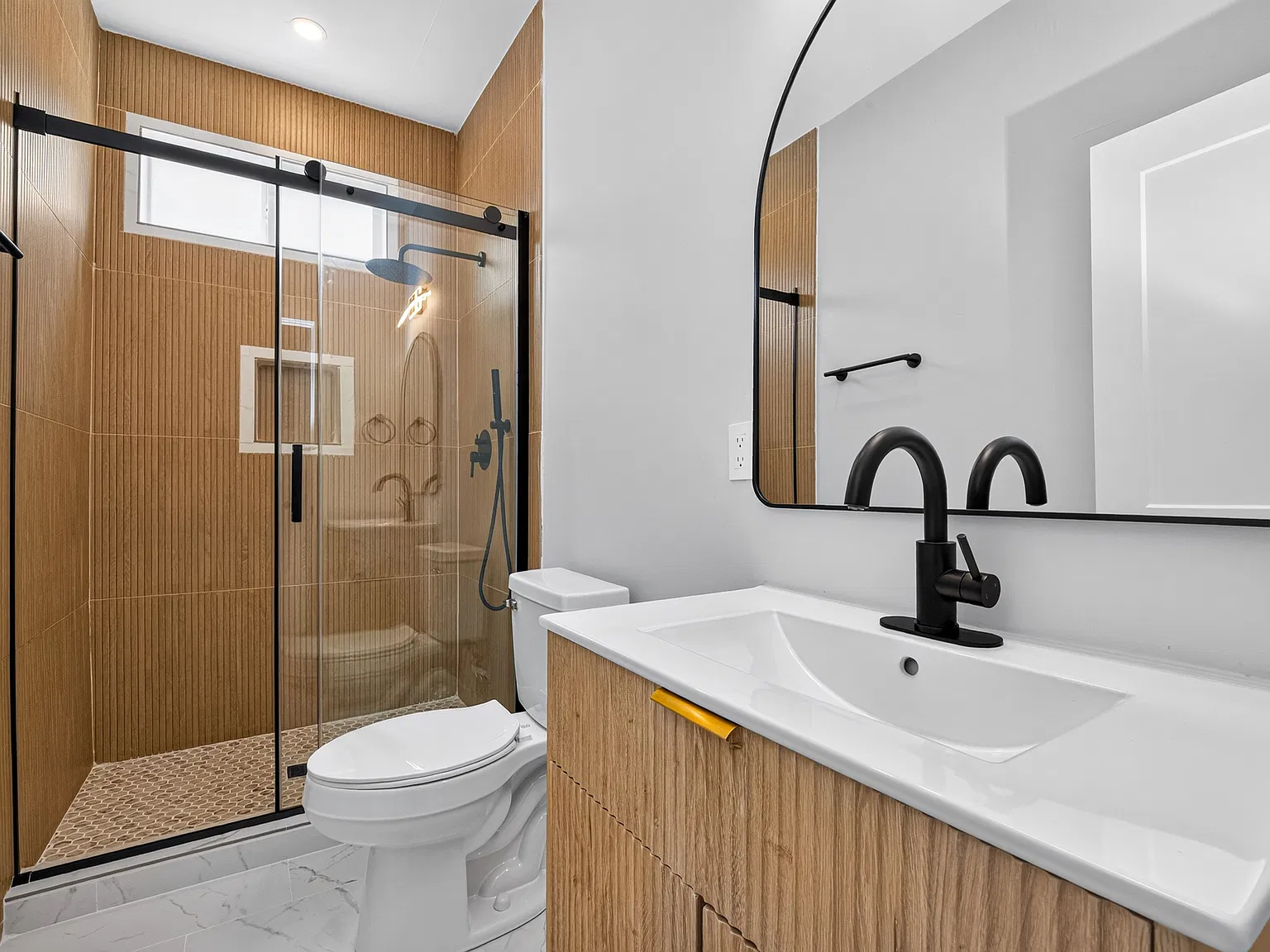 2 bed, 1150 sqft, $2,350 — Photo 4