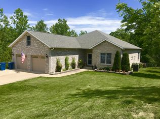 110 Madelines Park Dr, Jefferson City, MO 65109