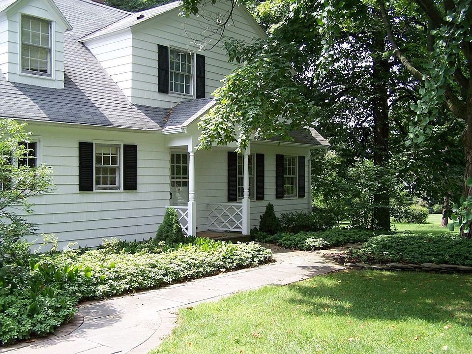 Front, from south
