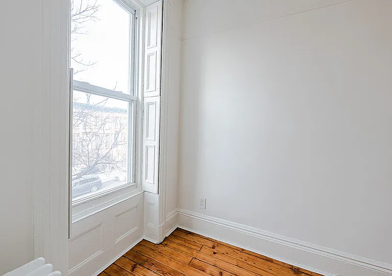 254 Vernon Ave #2 — Photo 10