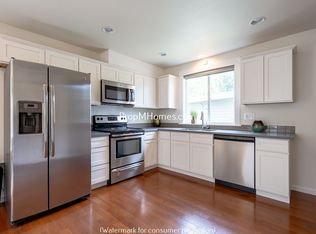 7710 SE Washington St, Portland, OR 97215