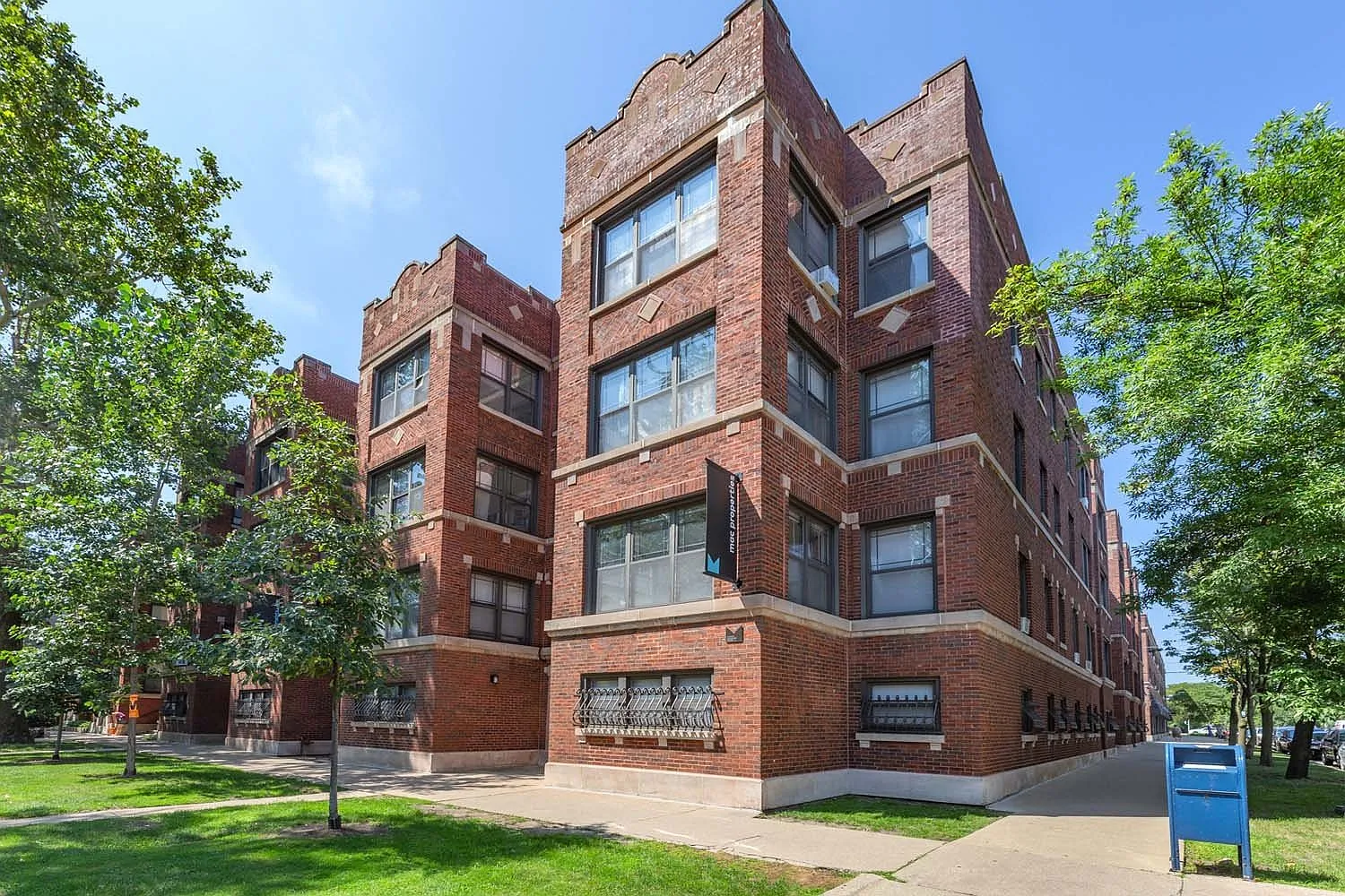5300-5308 S. Greenwood Avenue — Photo 4