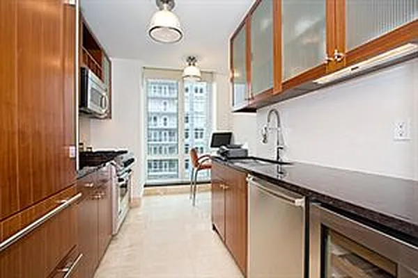 Rented by Douglas Elliman | media 25