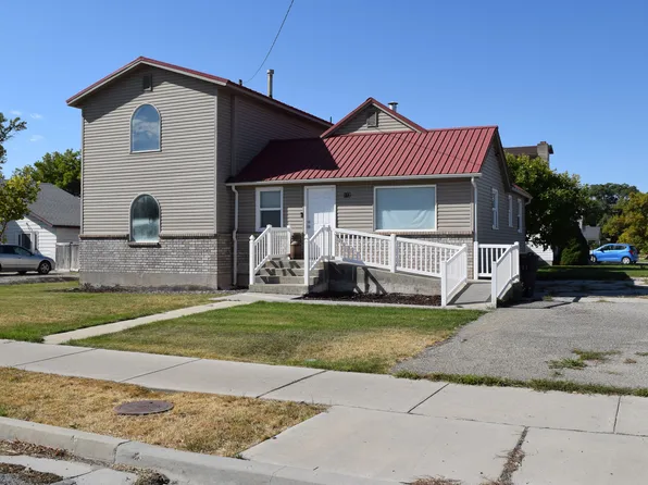 112 S Main St W, Garland, UT 84312
