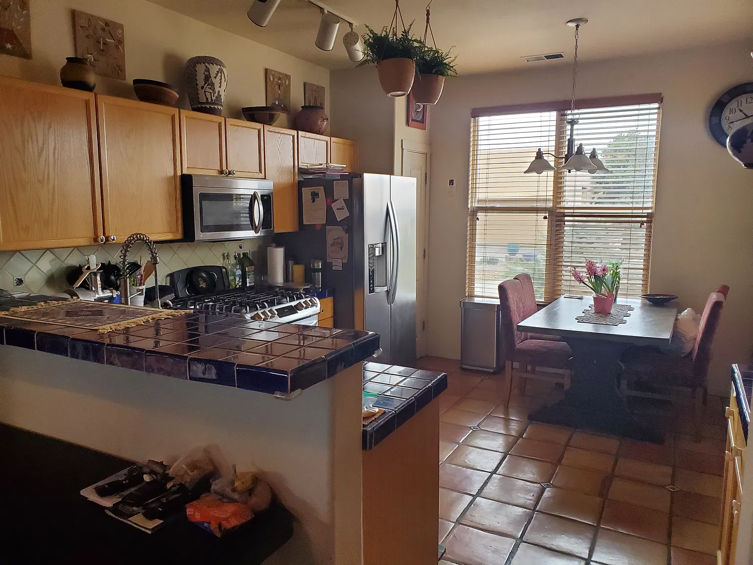 3 bed, 1319 sqft, $2,500 — Photo 2