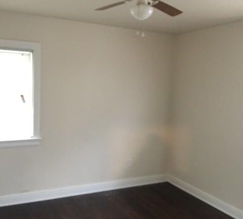 5th image of 5201 Scott St