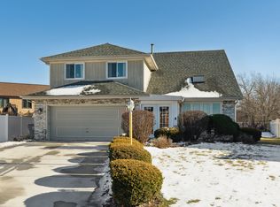 10831 S Christa Ct, Palos Hills, IL 60465