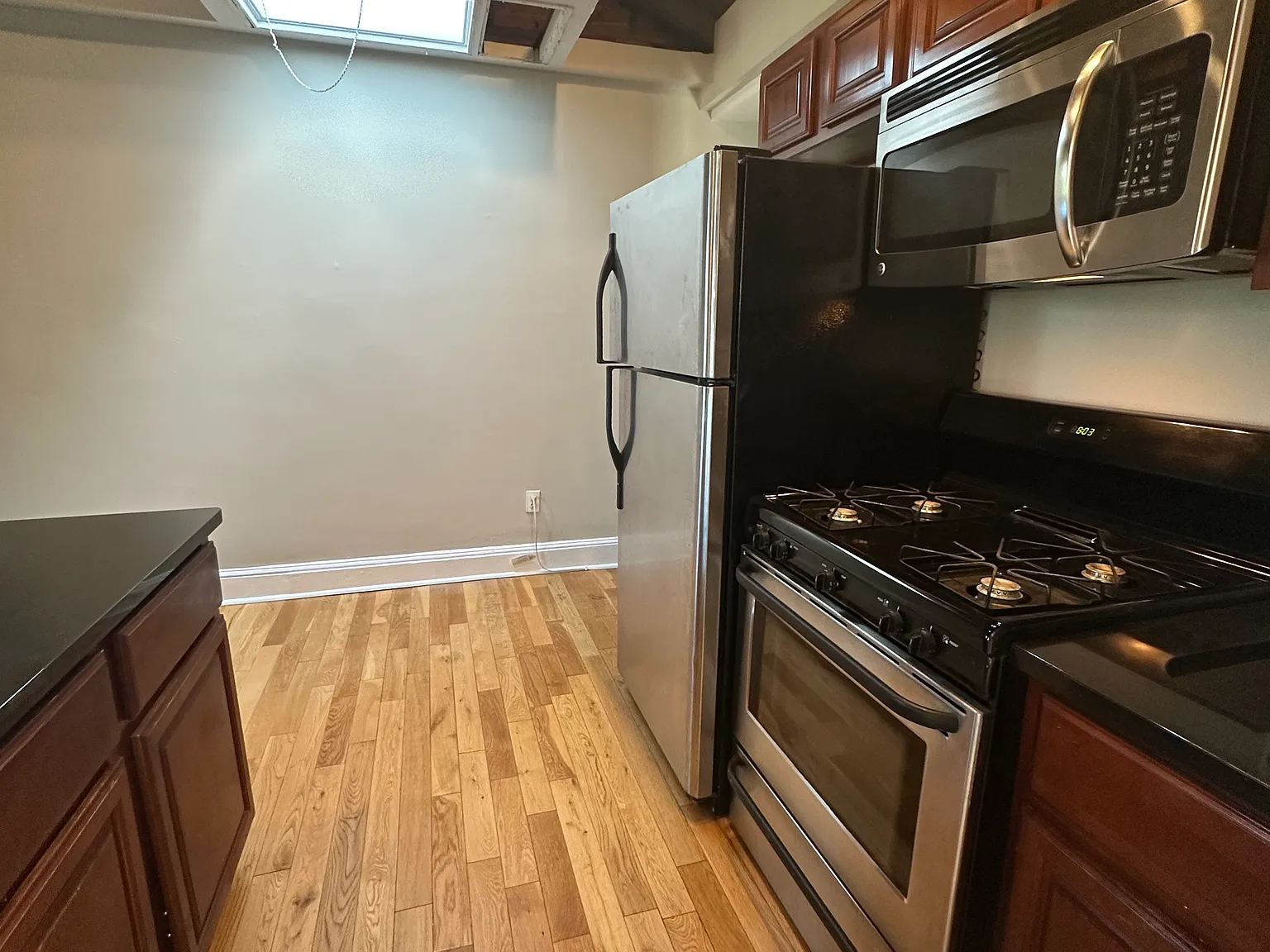 Studio, 378 sqft, $1,150 — Photo 3