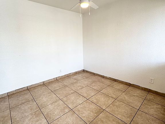 2nd image of 3318 Rio Linda Blvd