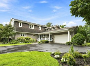 16 Brittany Court, Northport, NY 11768