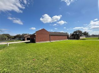 309 Mayfair Cir, Wharton, TX 77488