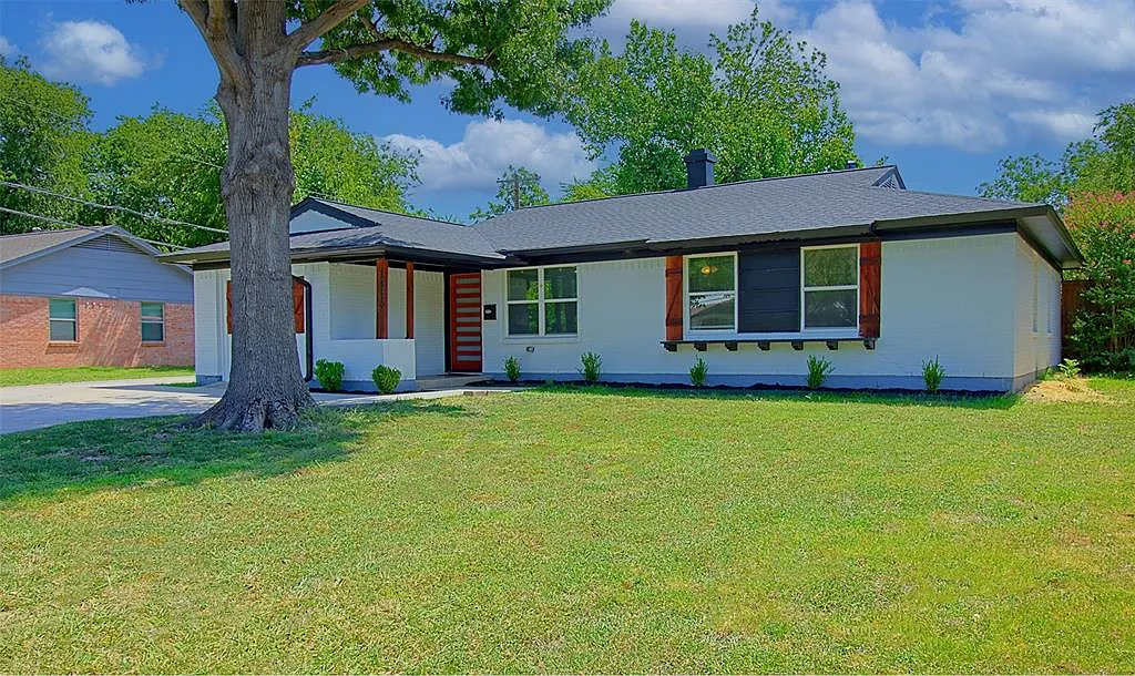4 bed, 2066 sqft, $3,950 — Photo 3