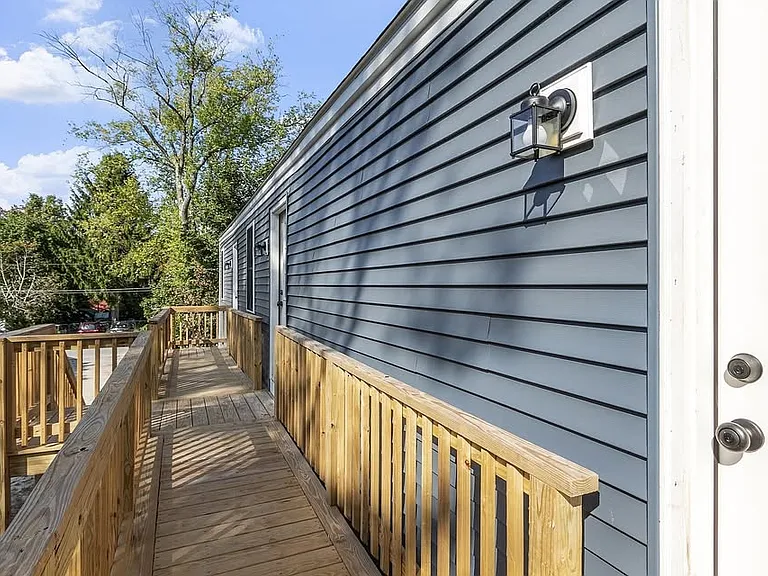 11-15 Main St #4 — Photo 6