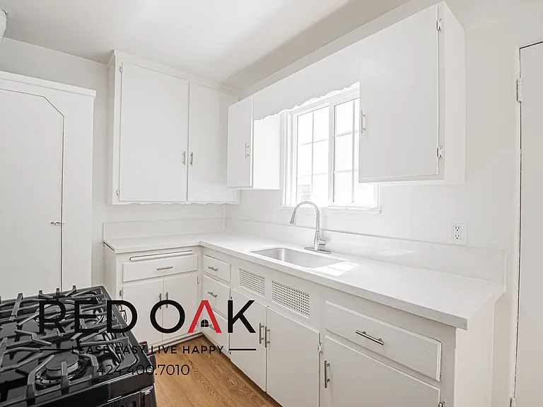2417 W Vernon Ave #2421-1/2 — Photo 2