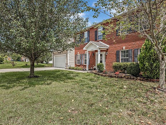 2nd image of 1512 Pebble Shore Ln