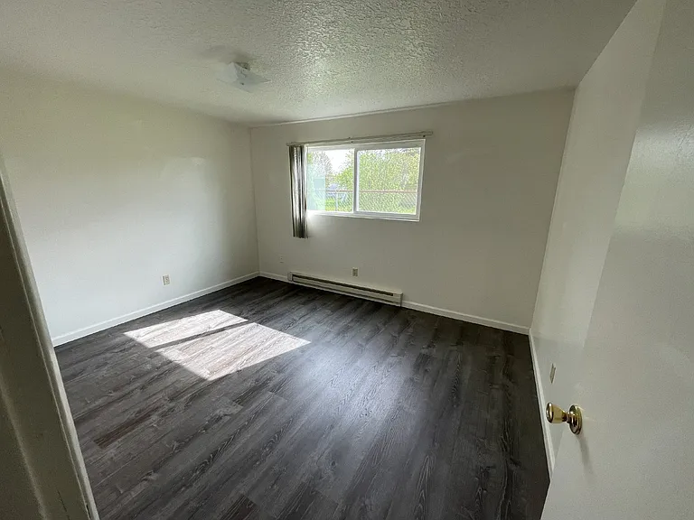 Forest Grove Apartments — Photo 25