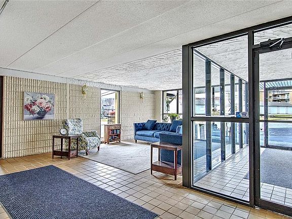 4th image of 175 Hoffman Ave APT 102