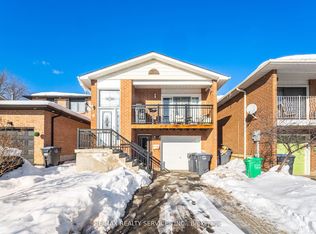 8 Deerpark Cres, Brampton, ON L6X 2T7