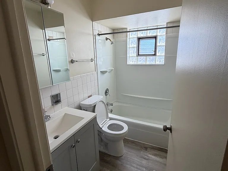 9841 S Harlem Ave #1D — Photo 6