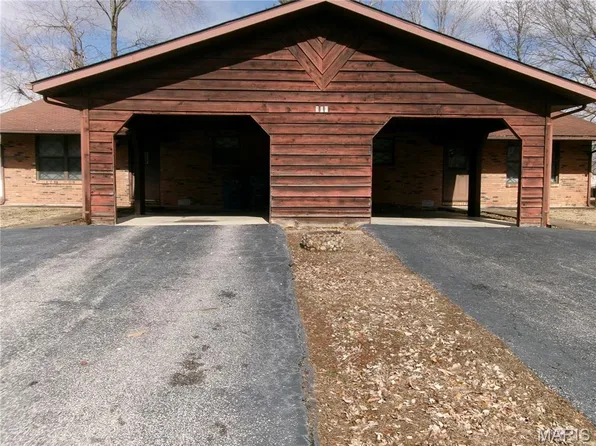 306 Hazel St, Troy, IL 62294