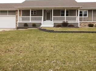 3839 Stone Oaks Dr, Kankakee, IL 60901