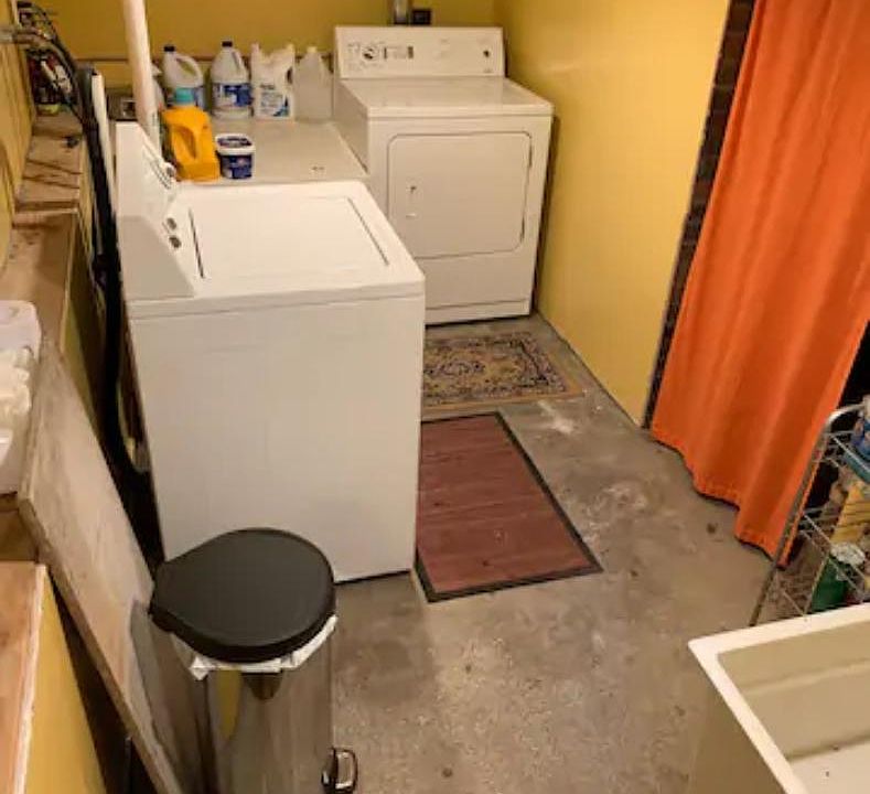 Free laundry in the basement