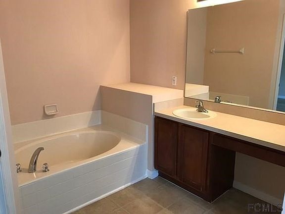 Master Garden Tub
