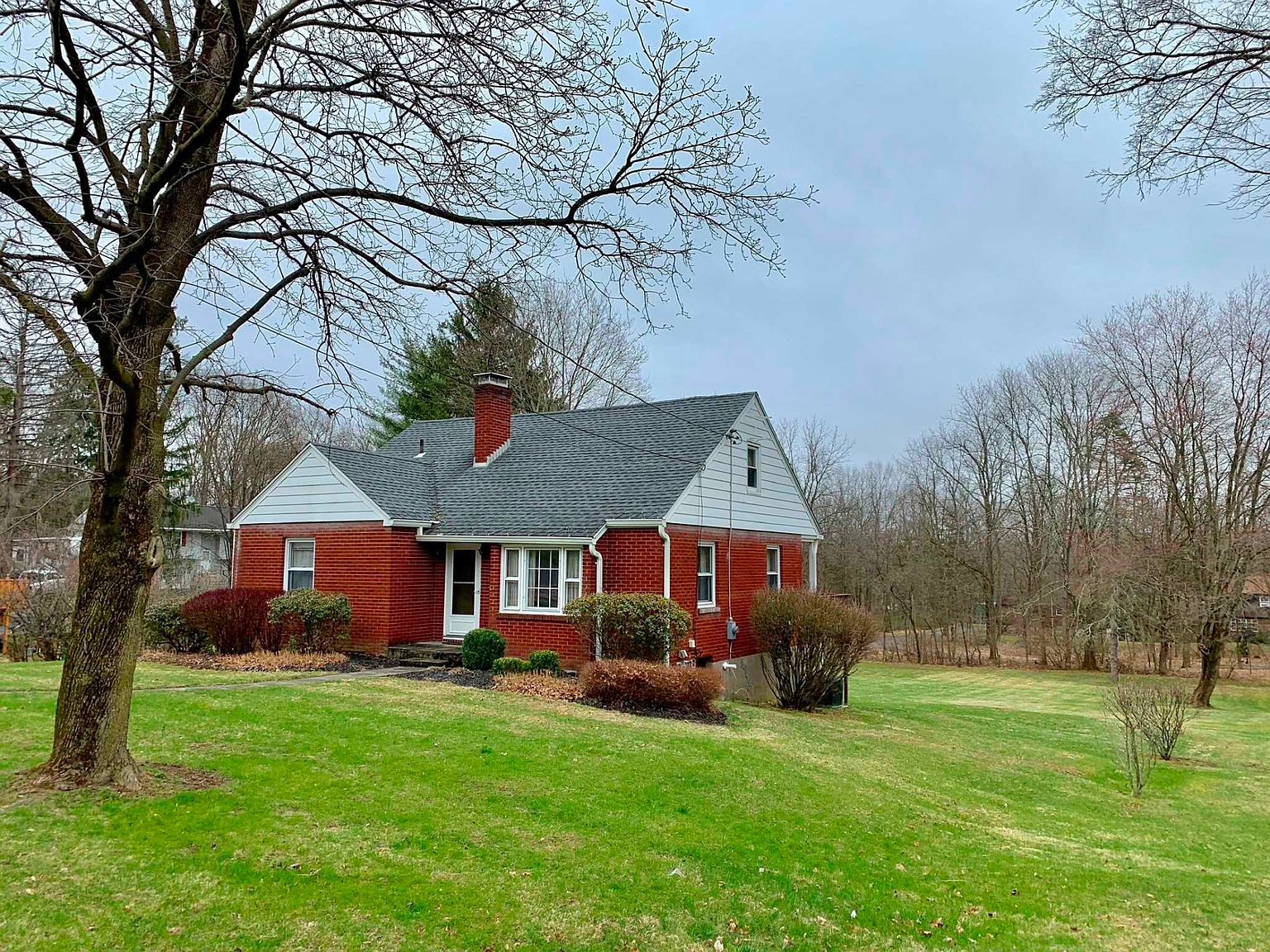 367 Vassar Rd, Poughkeepsie, NY 12603 Zillow