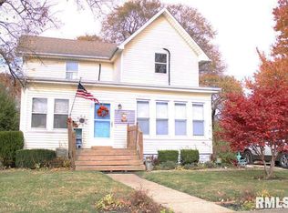 110 E Washington St, Edinburg, IL 62531
