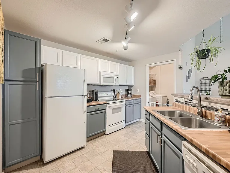 5694 N Gibralter Way #305 — Photo 1