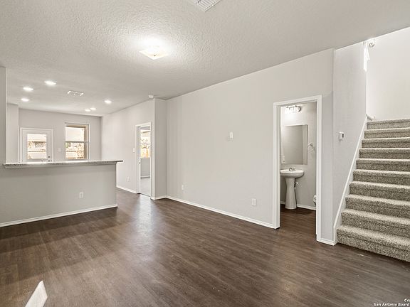 5th image of 5111 Sandstone Way