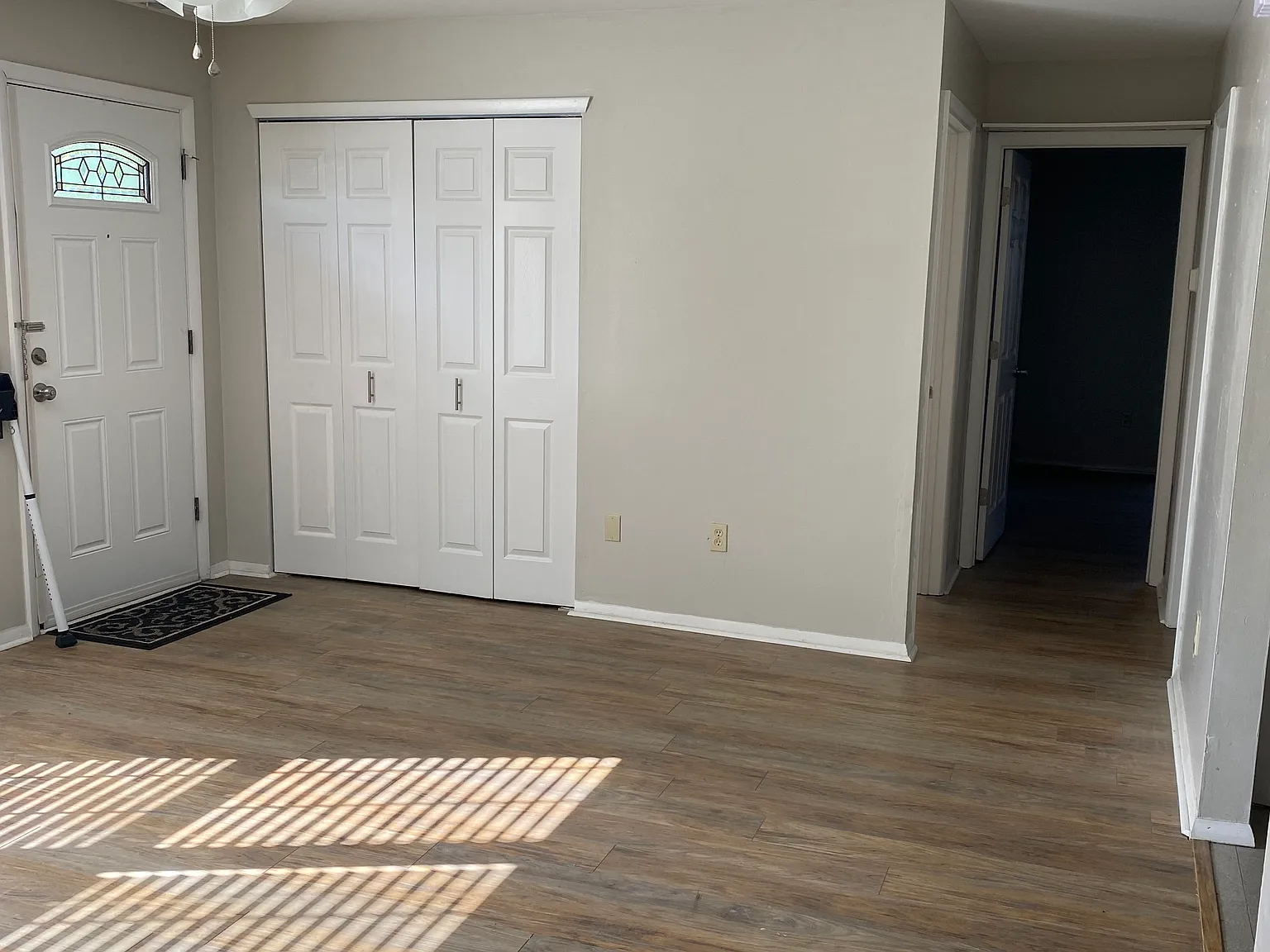 3 bed, 1670 sqft, $2,695 — Photo 3