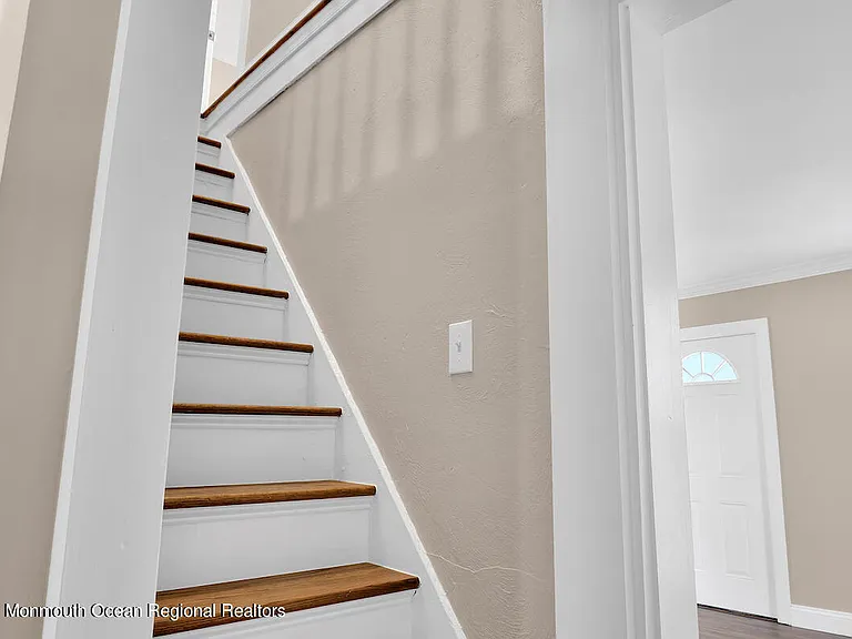 907 Bond St #2 — Photo 14