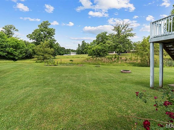 5th image of 180 Glen Oak Dr