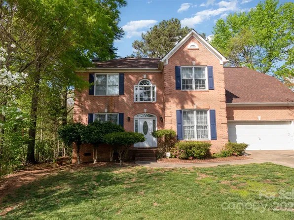 6615 Wickville Dr, Charlotte, NC 28215