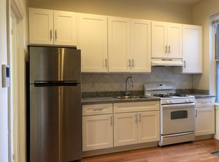 2003 Green St APT 2F, Philadelphia, PA 19130