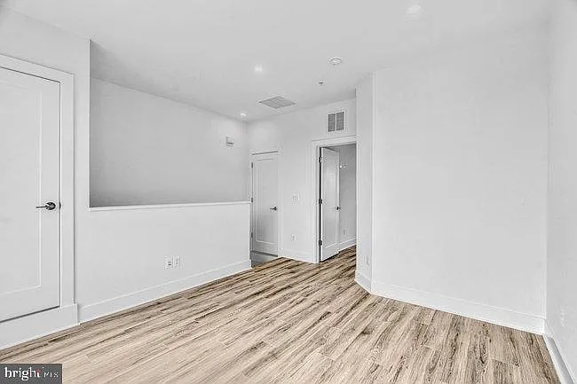 11236 Bunsen St — Photo 47
