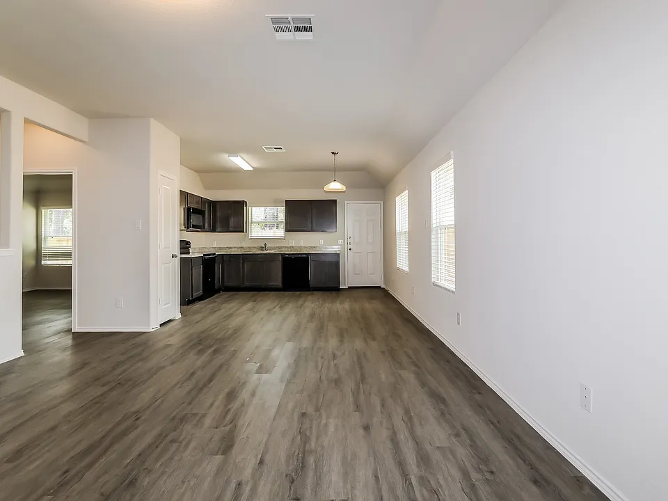 214 Fallow Deer Dr