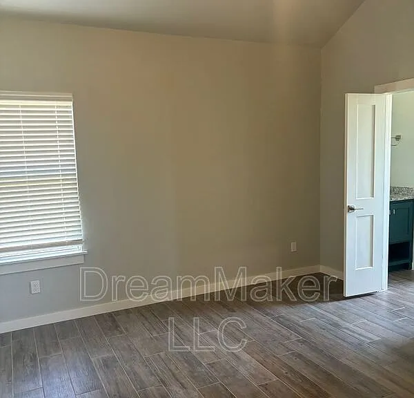 5381 Red Maple Ave — Photo 10