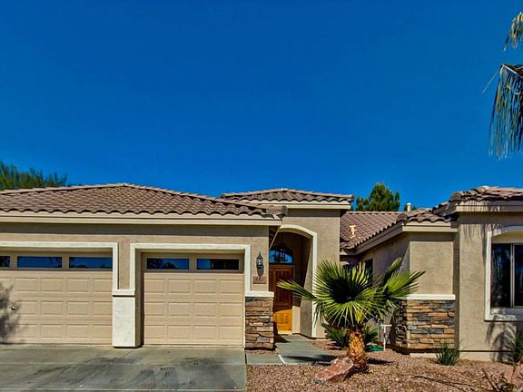 3rd image of 440 W Roadrunner Dr