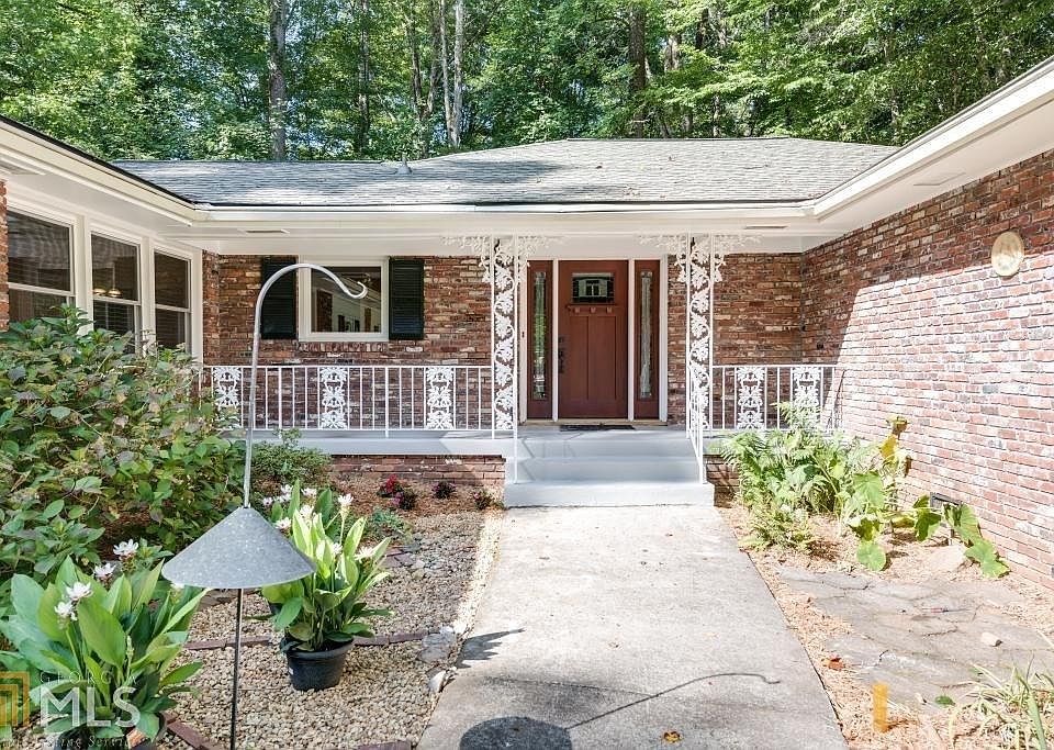 1st image of 2091 Pine Forest Dr NE