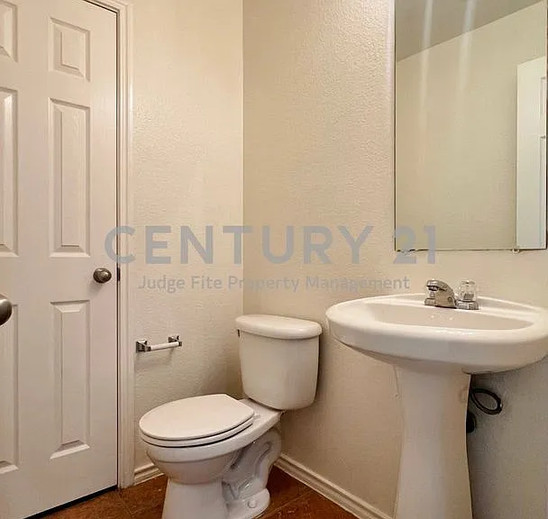 1724 Quails Nest Dr — Photo 11
