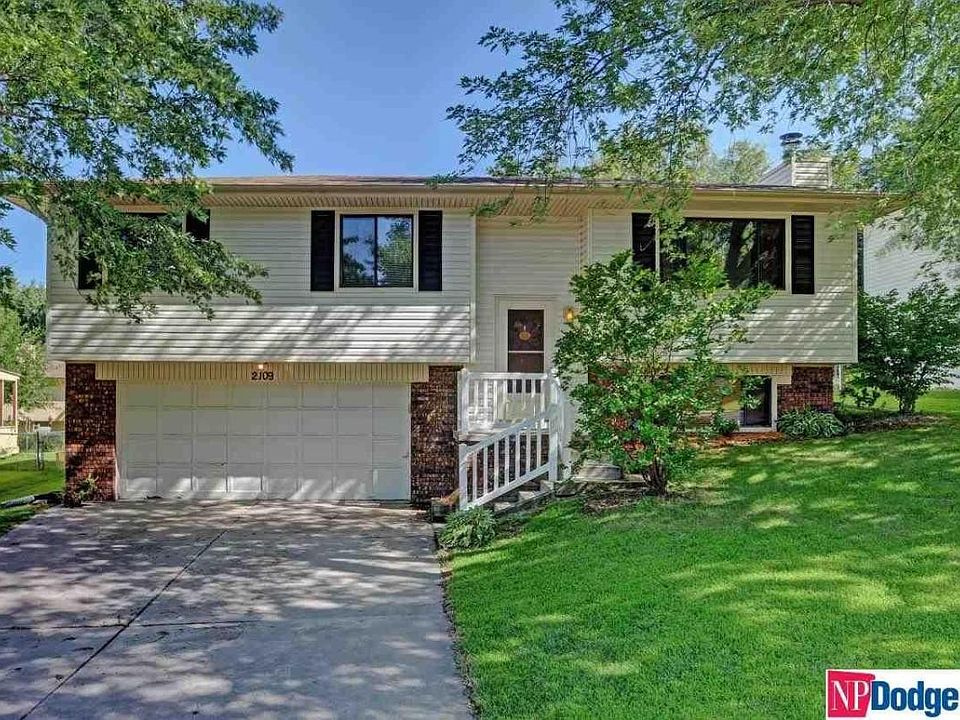 1st image of 2109 Coventry Dr