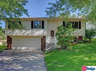 2109 Coventry Dr, Bellevue, NE 68123