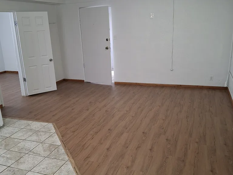 317 W Mulberry St #5 — Photo 8
