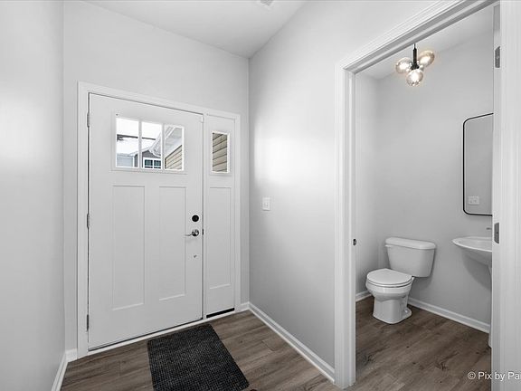 2nd image of 1078 Moraine Dr