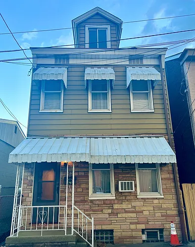 2422 Sidney St Photo 1