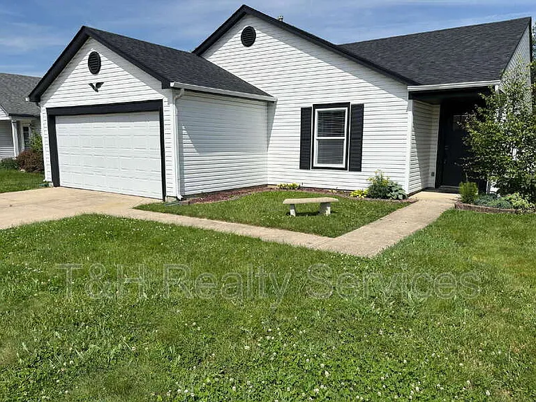 2145 Shadowbrook Dr — Photo 2