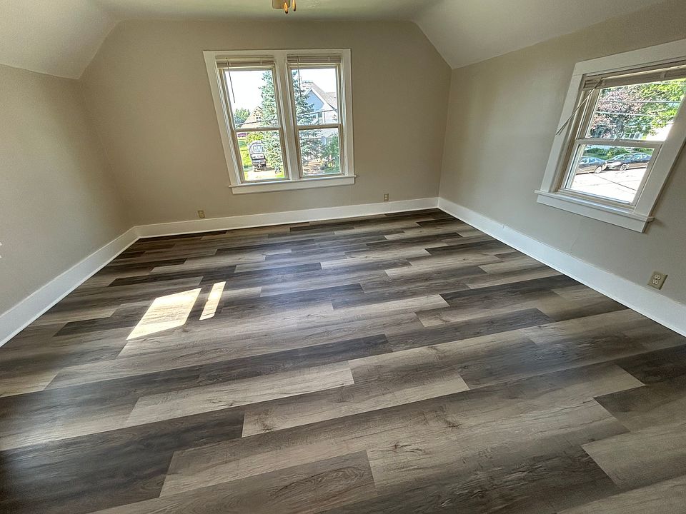 230 Sq ft