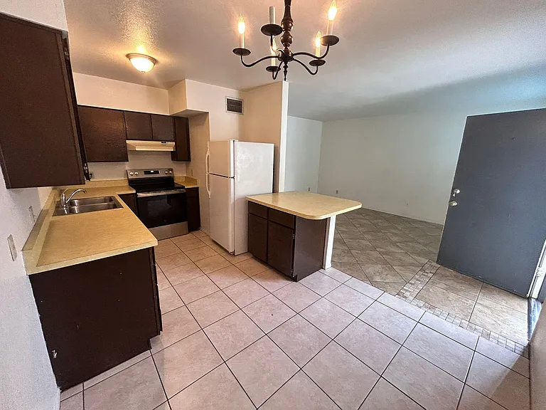 1132 Paseo Juanita #D — Photo 4